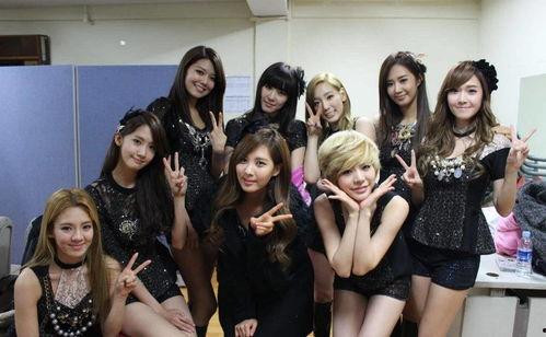 美国女星吃瓜事件视频,视频曝光引发热议